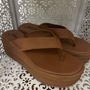 Free People Haven Thong Flatform